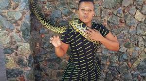 ukuthwala ngenyoka stories